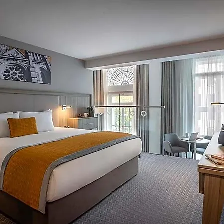 Hotel Maldron South Mall 4*