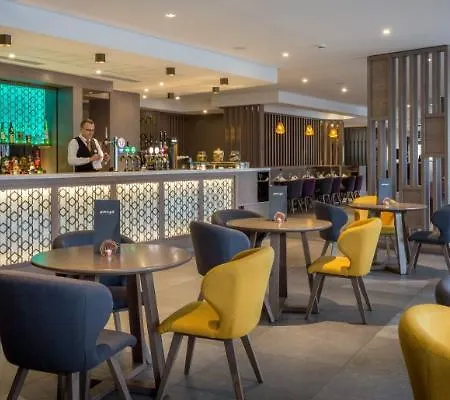 Отель Maldron South Mall 4*
