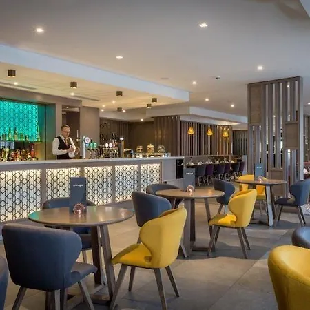 Maldron South Mall 4*