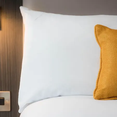 Maldron South Mall 4*
