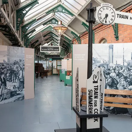 Maldron South Mall 4*