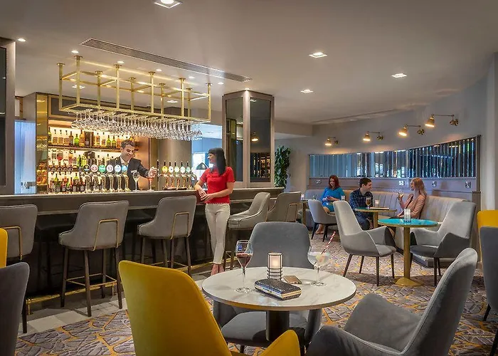 ホテル Maldron South Mall 4*