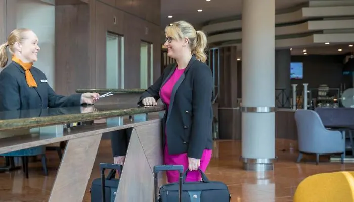 Maldron South Mall 4*